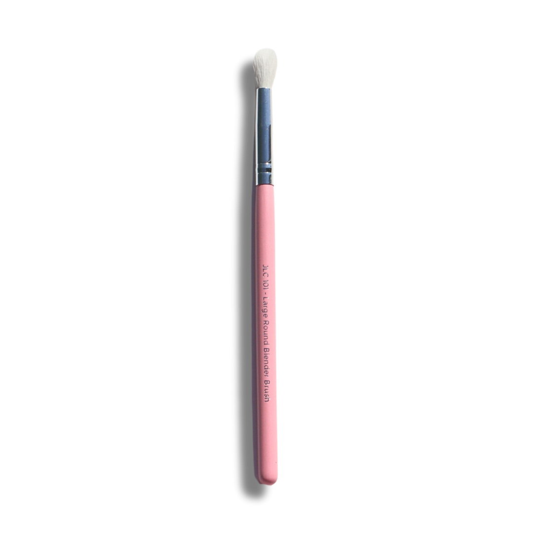 JLC 101- Large Round Blender Eyeshadow Brush